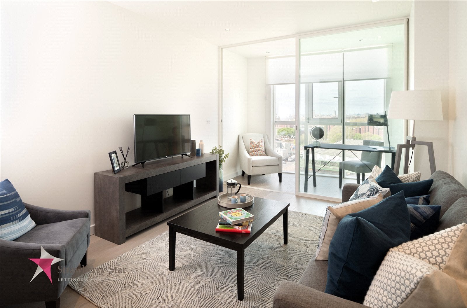 Flat Wyvil Road in Greater London
