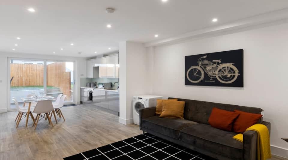 Flat Vivian Avenue in Greater London