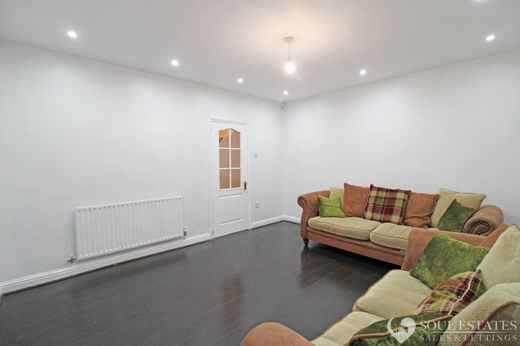 House Powis Avenue in Sandwell
