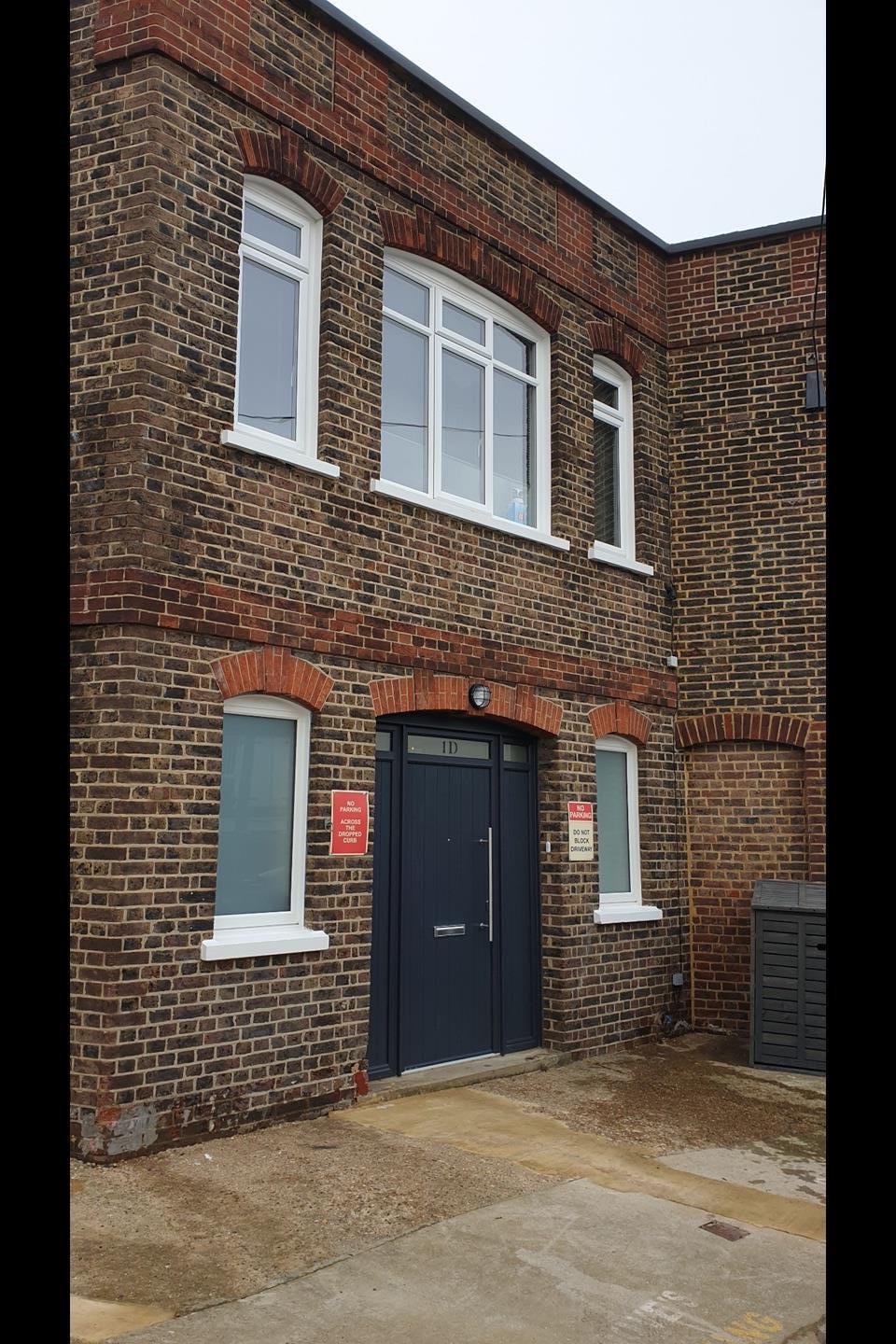 Flat Charman Road in Reigate and Banstead