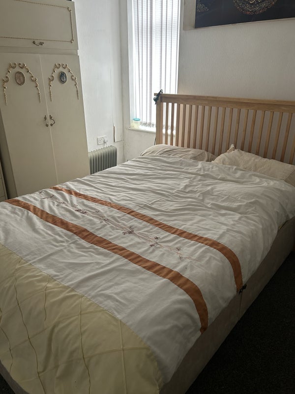 Room Grange Road in Sandwell