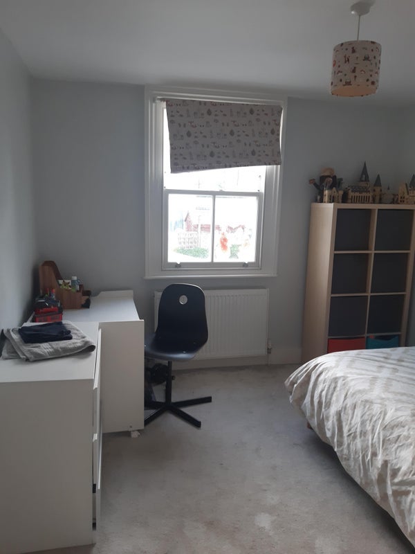 Room Selsdon Road in Greater London
