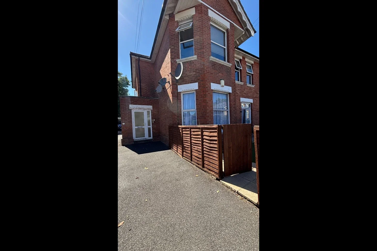 Flat Alumhurst Road in Bournemouth