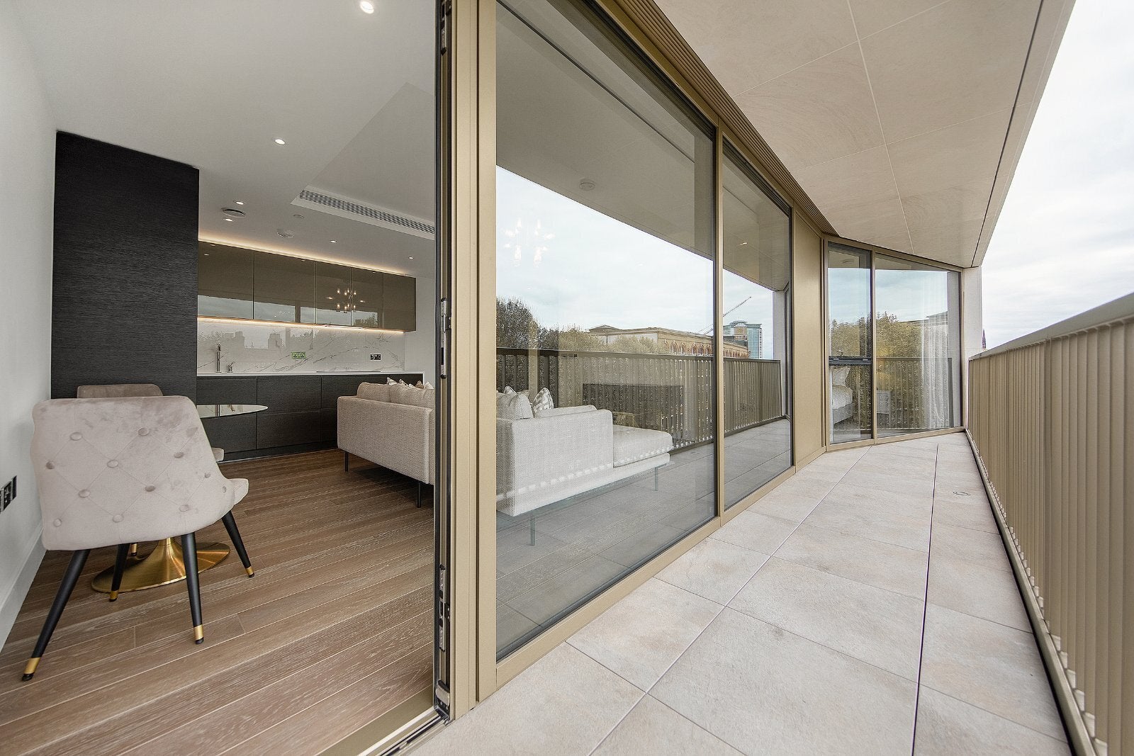 Flat Warwick Lane in Greater London