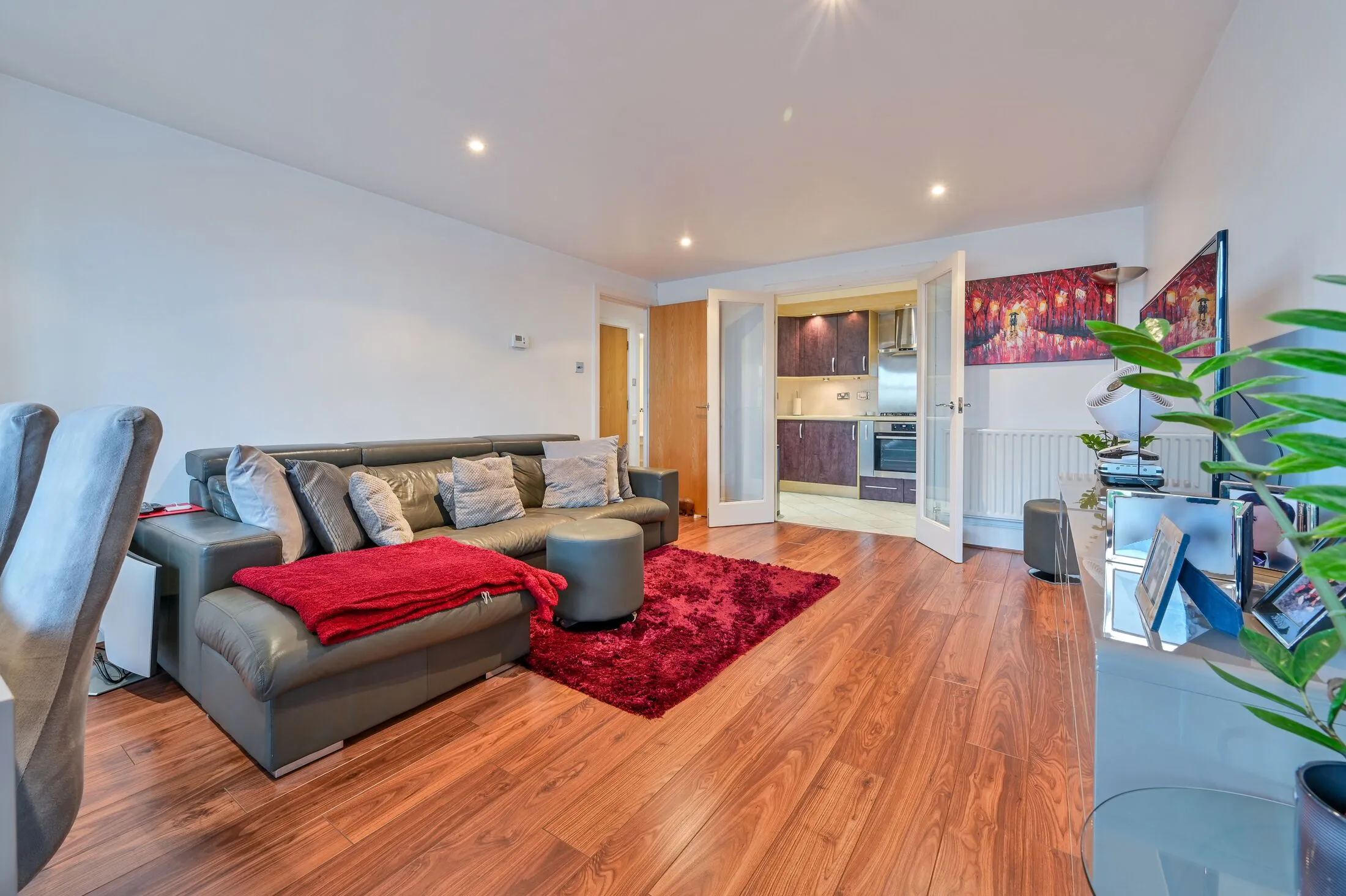 Flat Charter Quay in Greater London