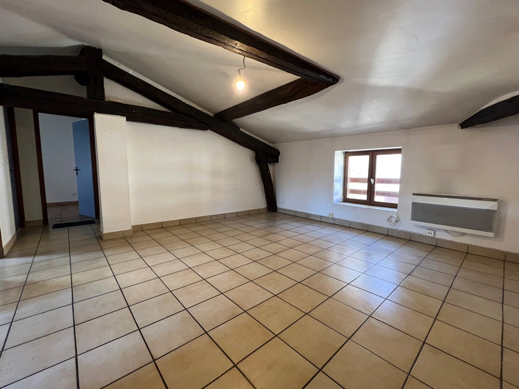Flat Allée Édouard Branly in Villefranche-sur-Saône