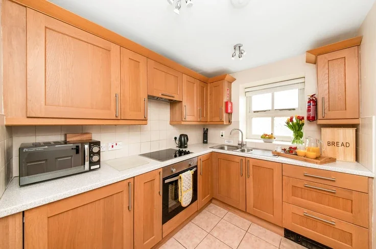 Flat Sutton Road in Sutton-under-Whitestonecliffe