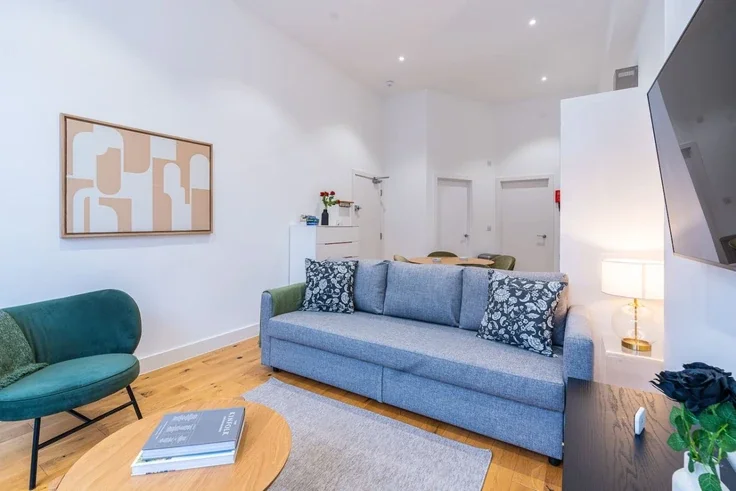 Flat Farringdon Road in Greater London