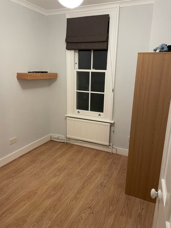 Room Lyham Road in Greater London