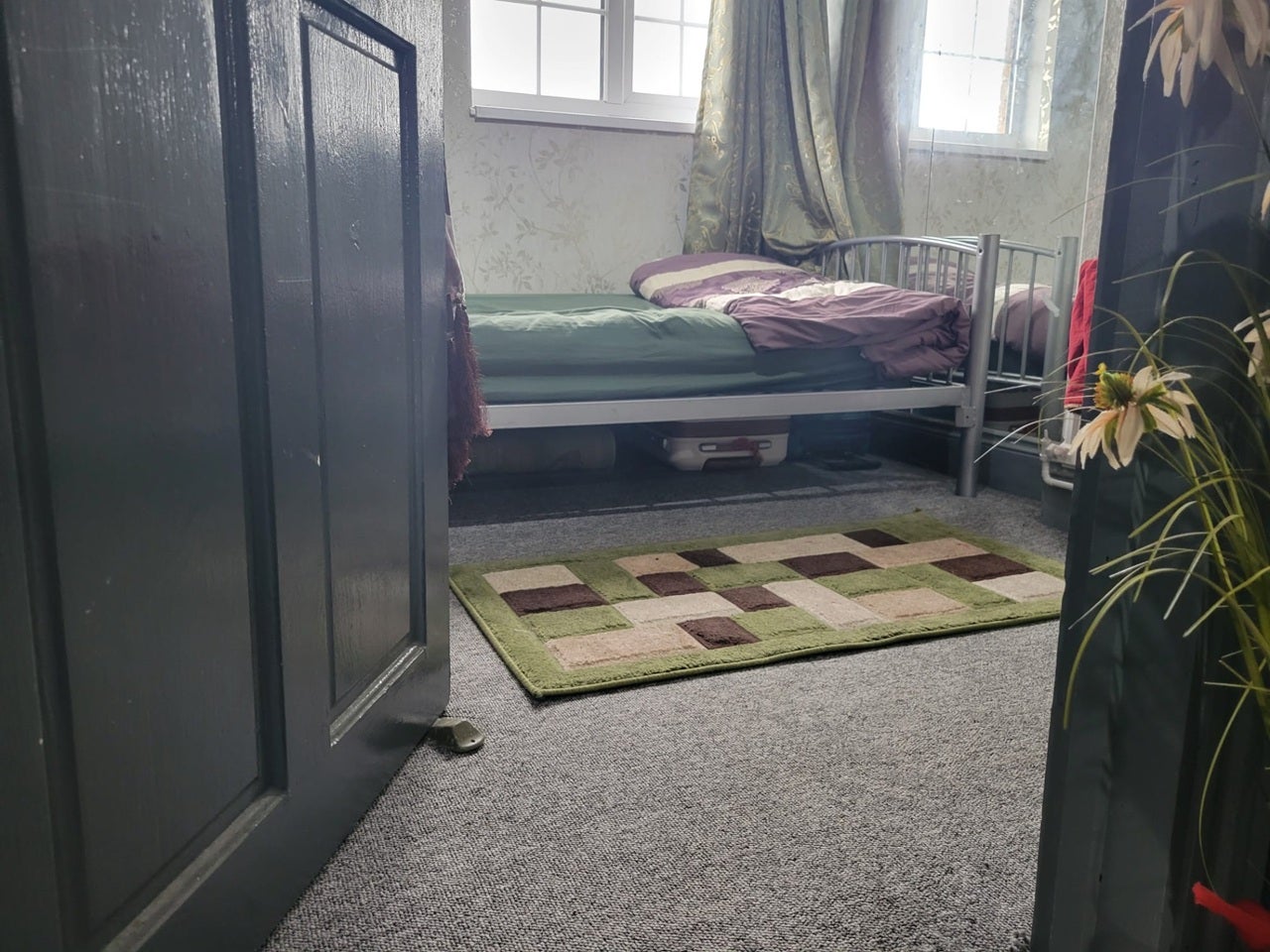 Room Thatches Grove in Greater London