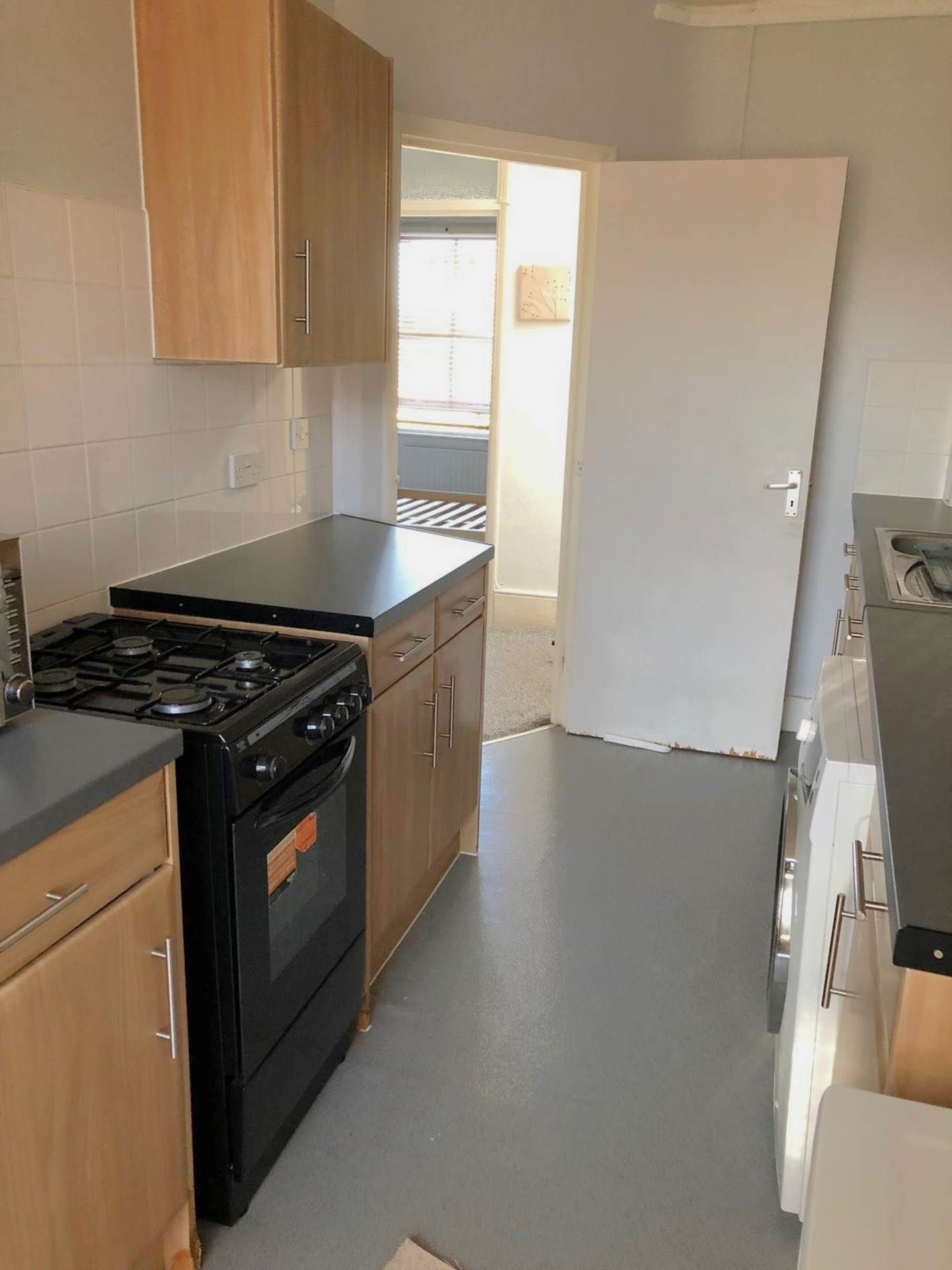 Flat Askew Road in Greater London