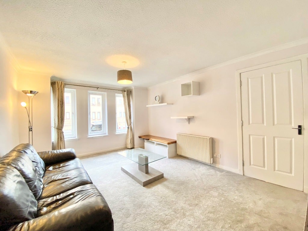 Flat North Woodside Road in Glasgow