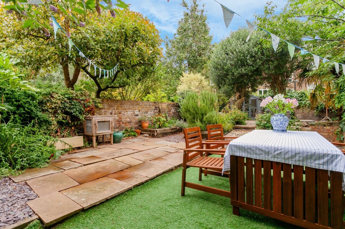 Flat Mildmay Park in Greater London