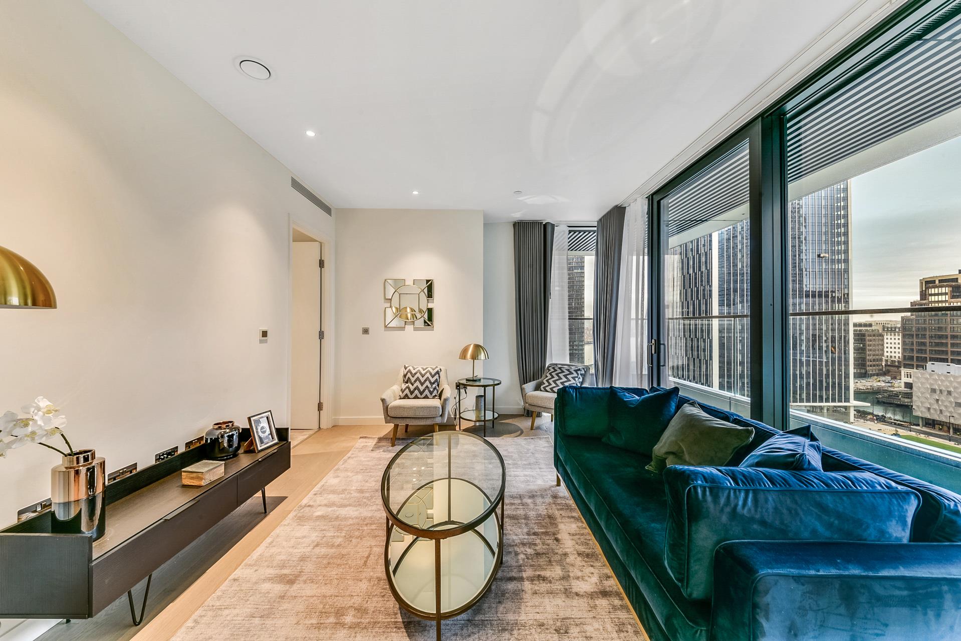 Flat Burdett Road in Greater London
