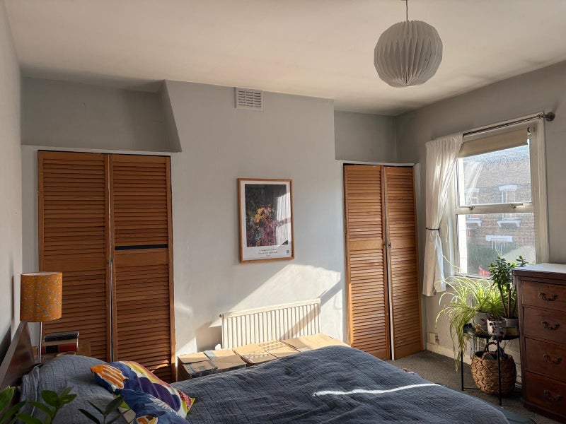 Room Latchmere Road in Greater London