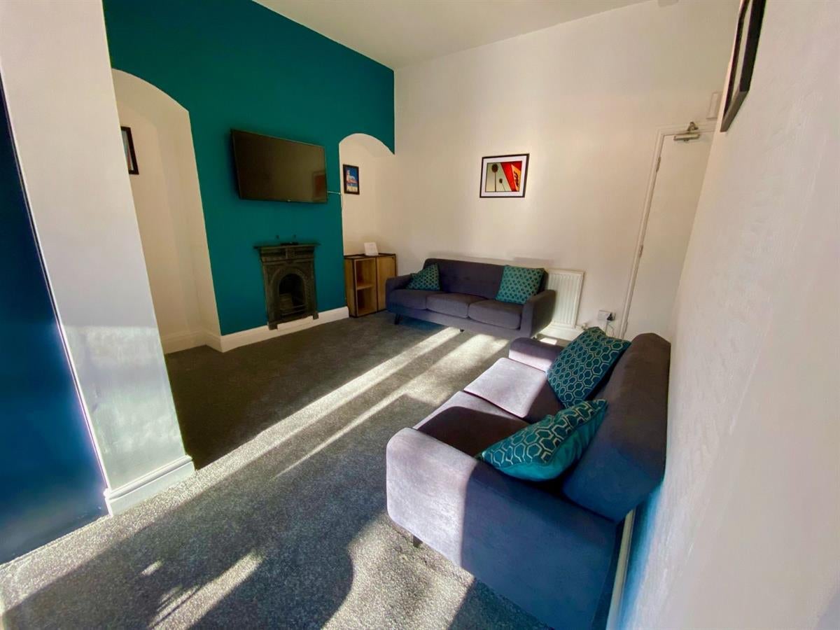 Room Ella Street in Hull