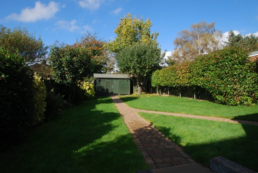 House Roman Way in Bourne End