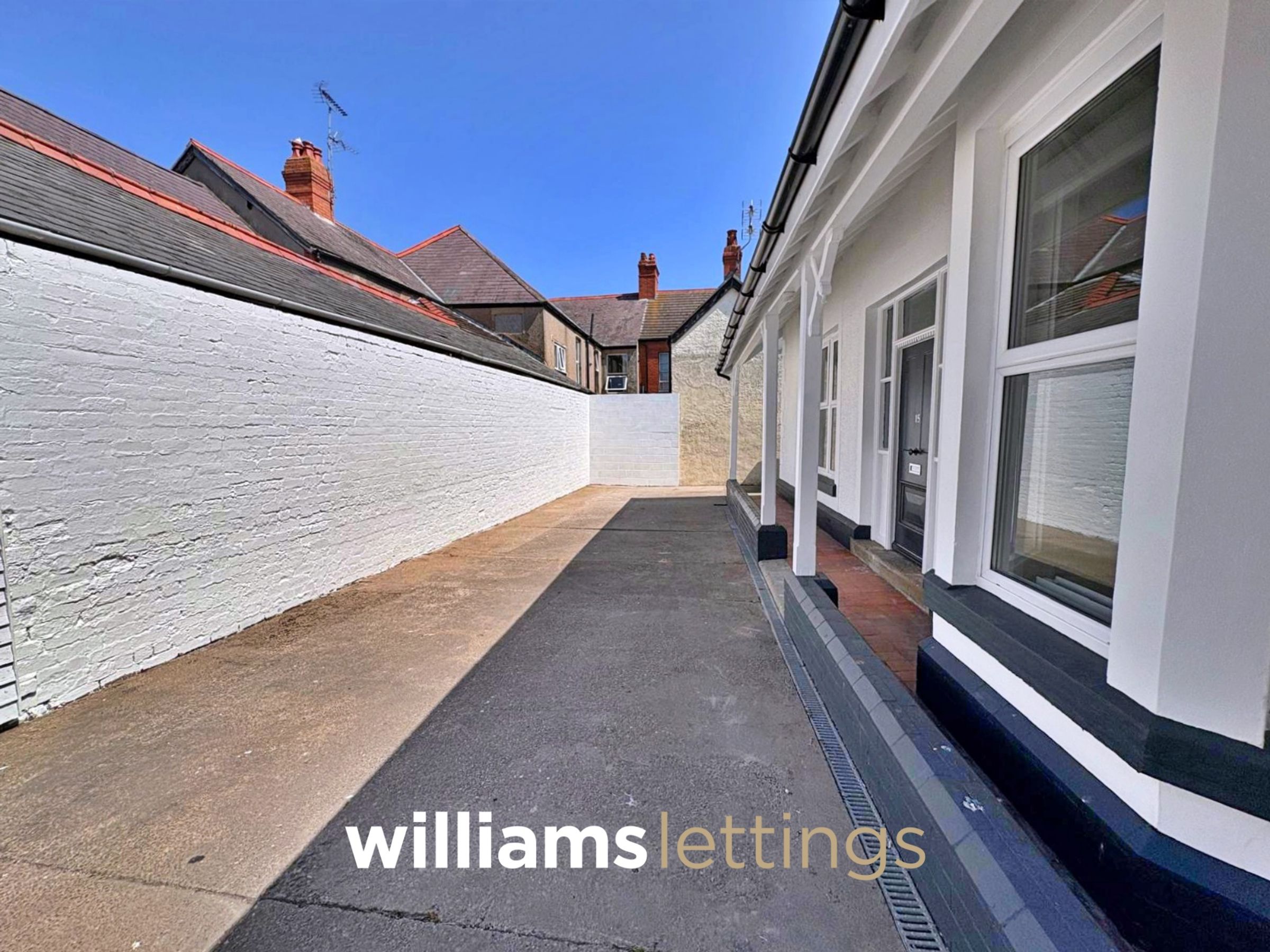 Flat Kings' Avenue in Prestatyn