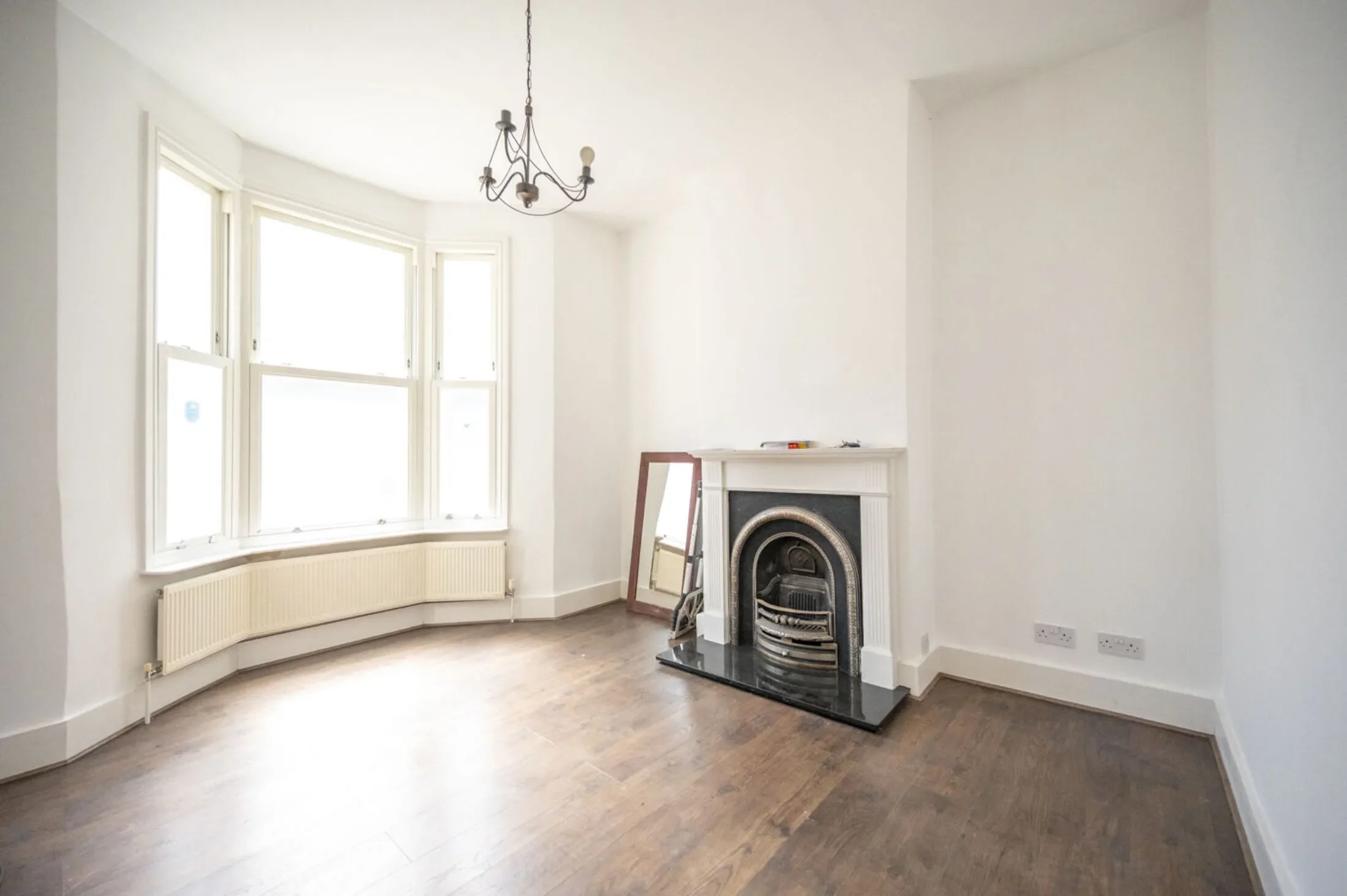 Flat Keogh Road in Greater London