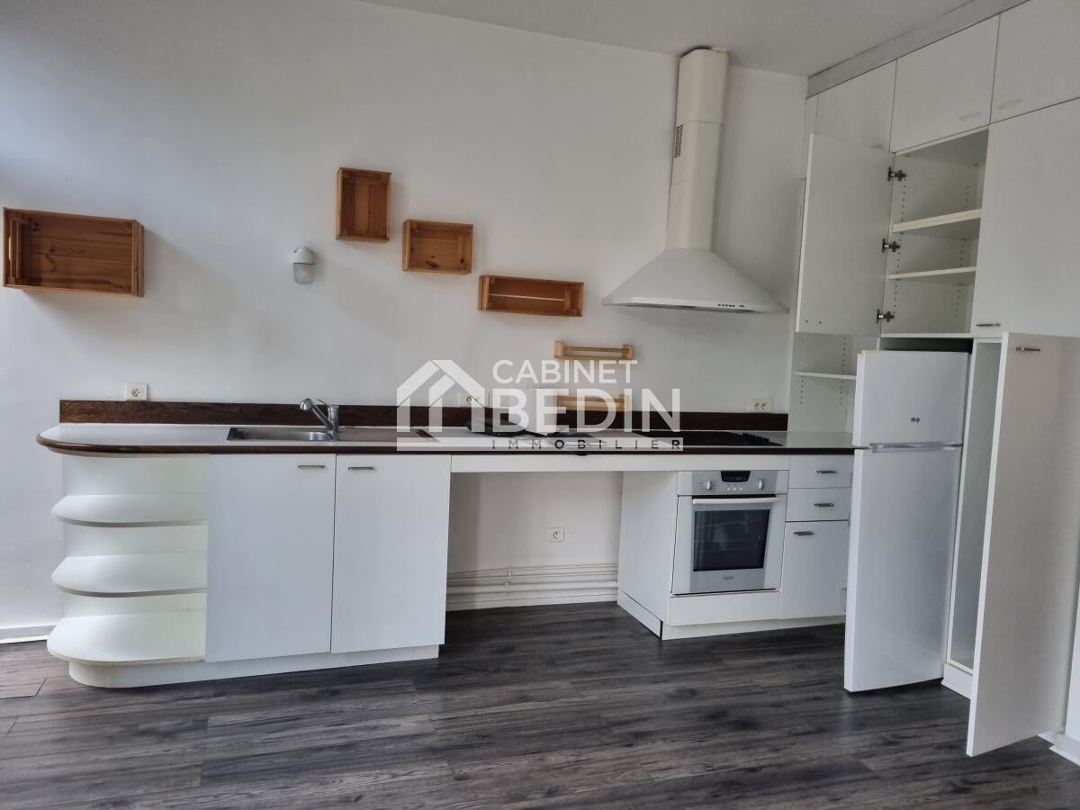 Flat Rue Louis Mie in Bordeaux