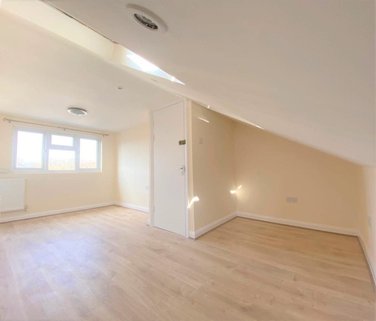 Flat Hertford Road in Greater London