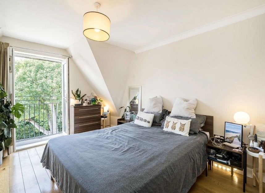 Flat Marlborough Road in Greater London
