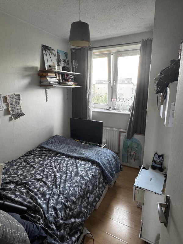 Room Canrobert Street in Greater London