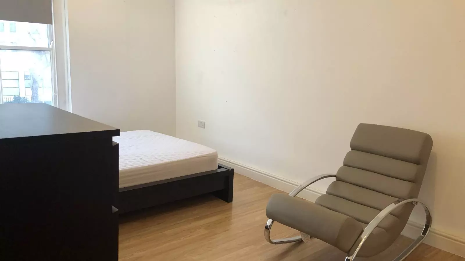 Flat Durward Street in Greater London
