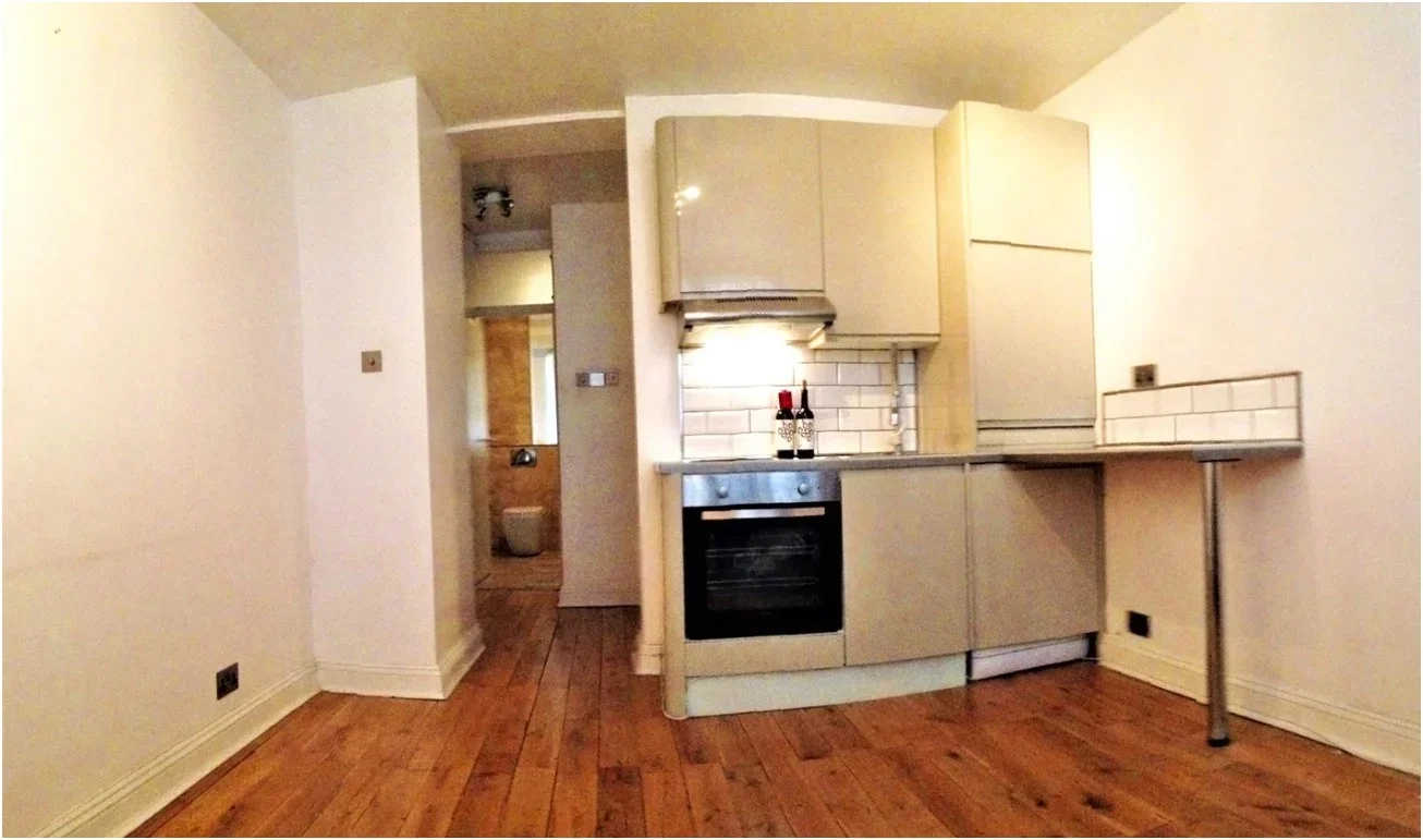 Flat Judd Street in Greater London