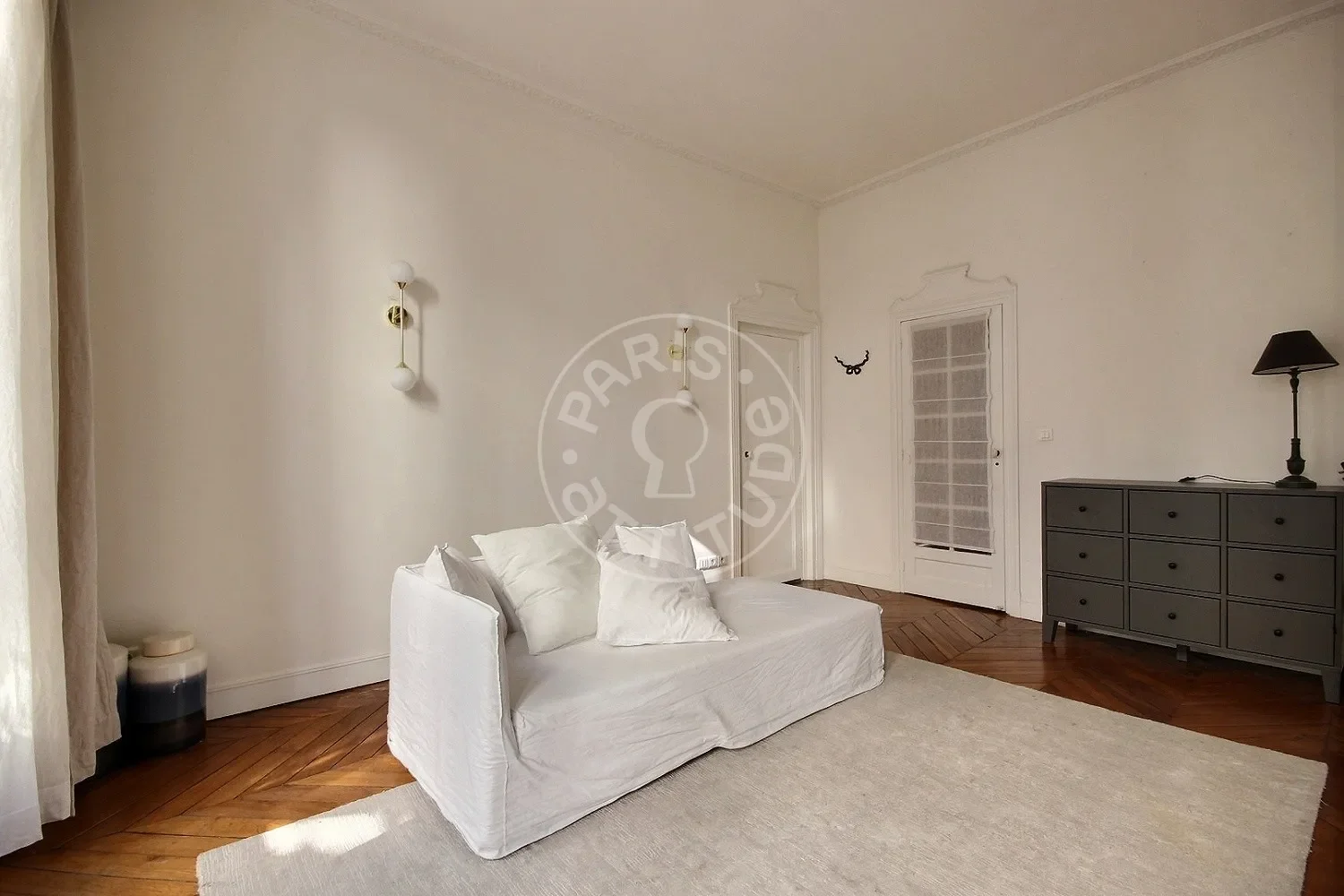 Appartement Rue de Beaune à Paris