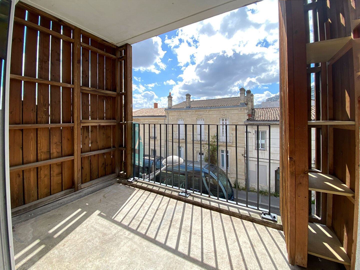 Flat Rue Mondenard in Bordeaux