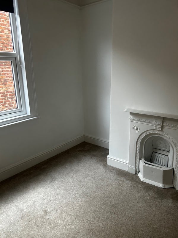 Room Egerton Road North in Manchester