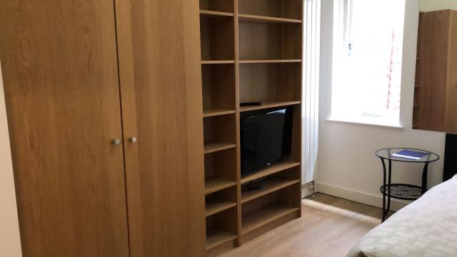 Flat Finchley Road in Greater London