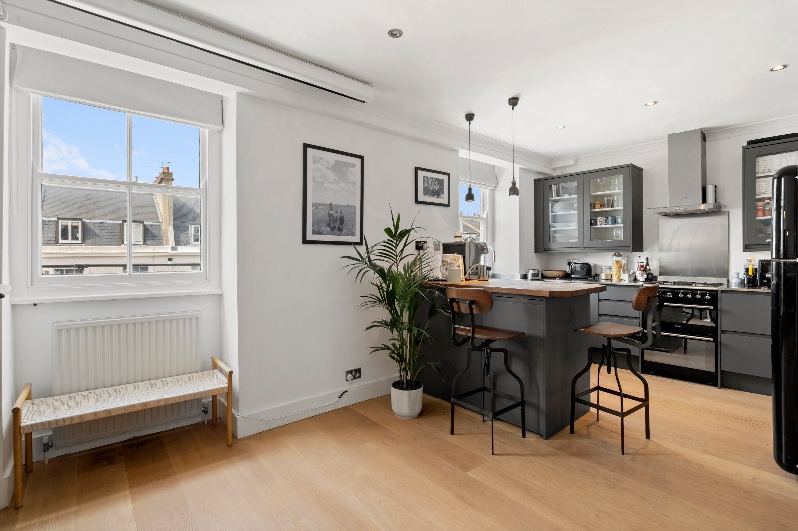 Flat Randolph Avenue in City of Westminster