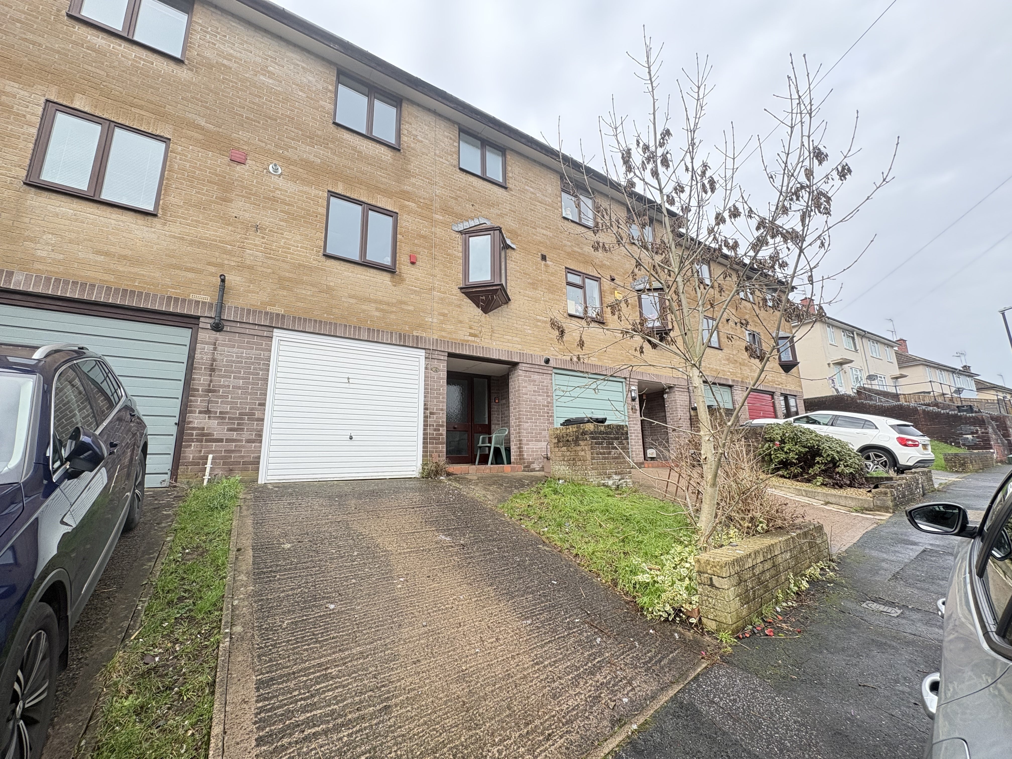 House Longreach Grove in Bristol
