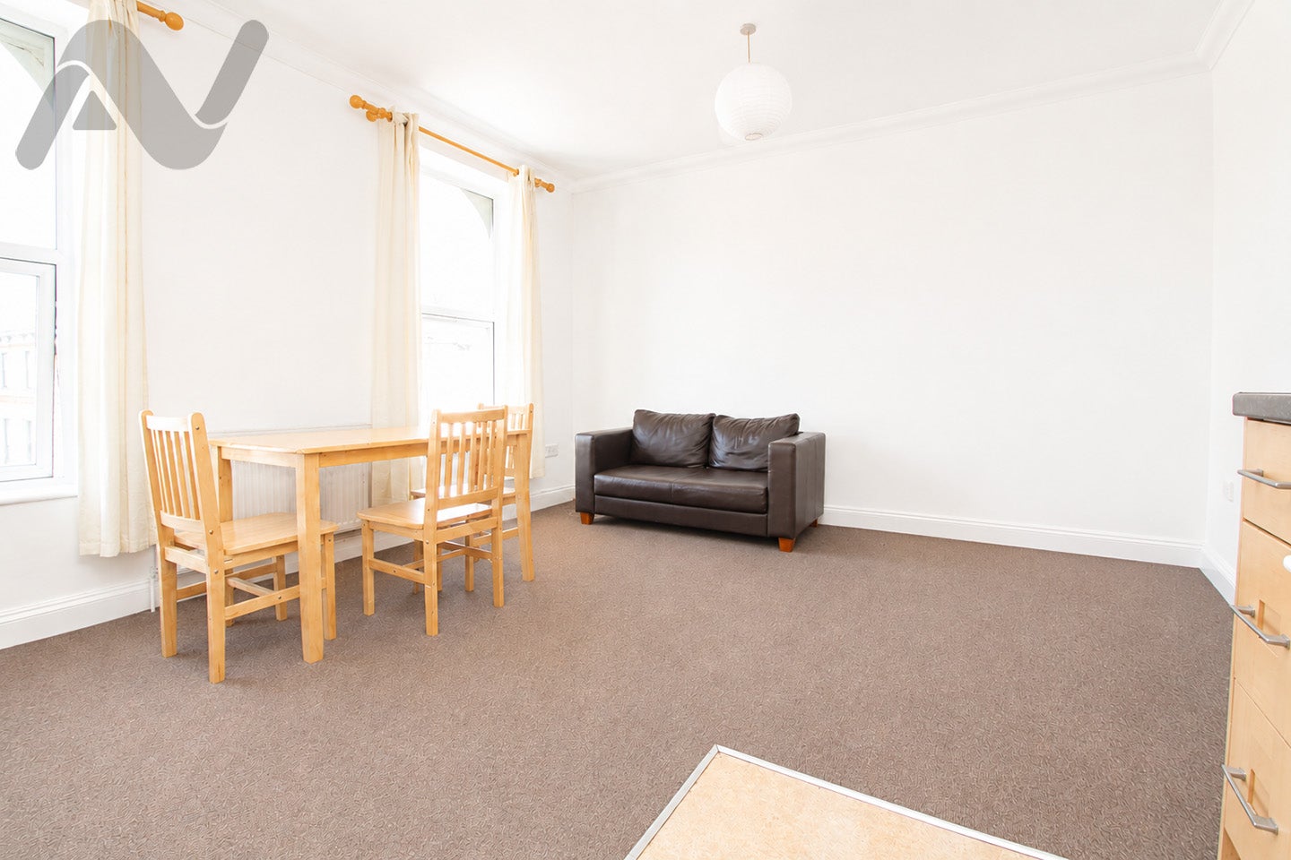 Flat Seven Sisters Road in Greater London