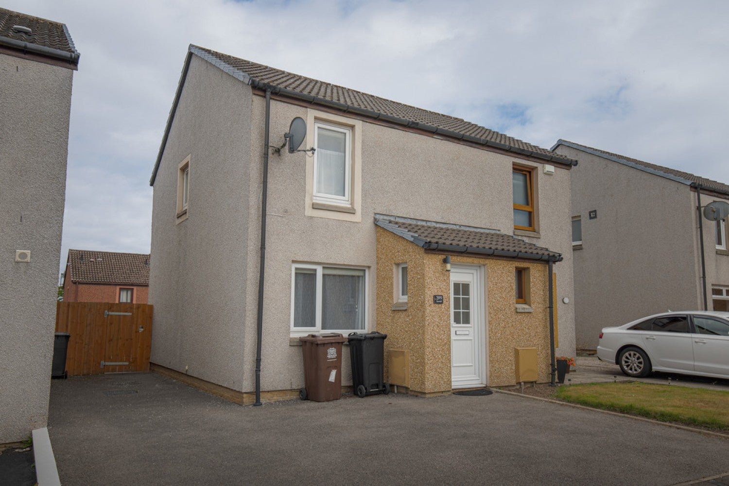House Lee Crescent North in Aberdeen City