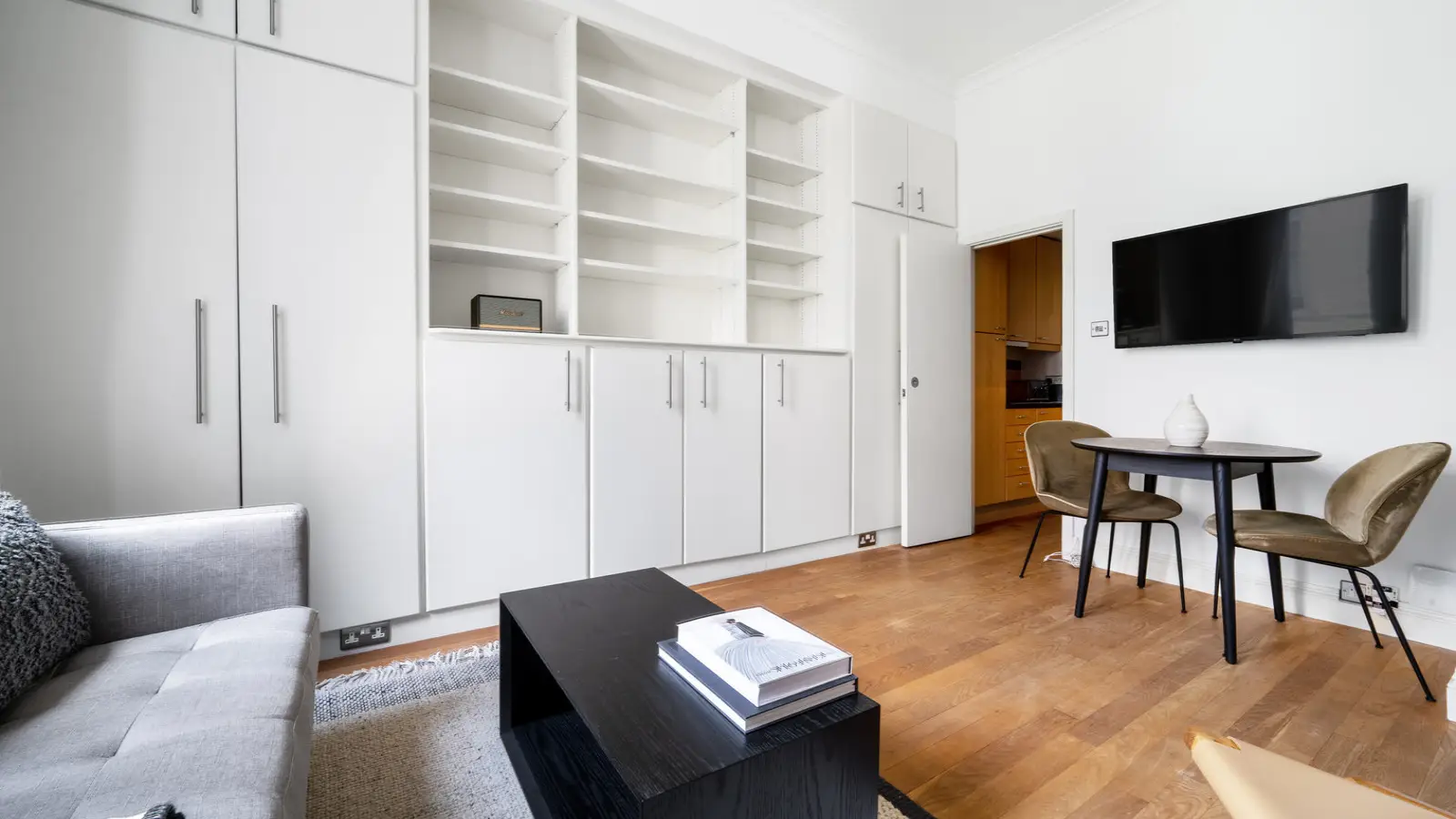 Flat Inverness Terrace in City of Westminster
