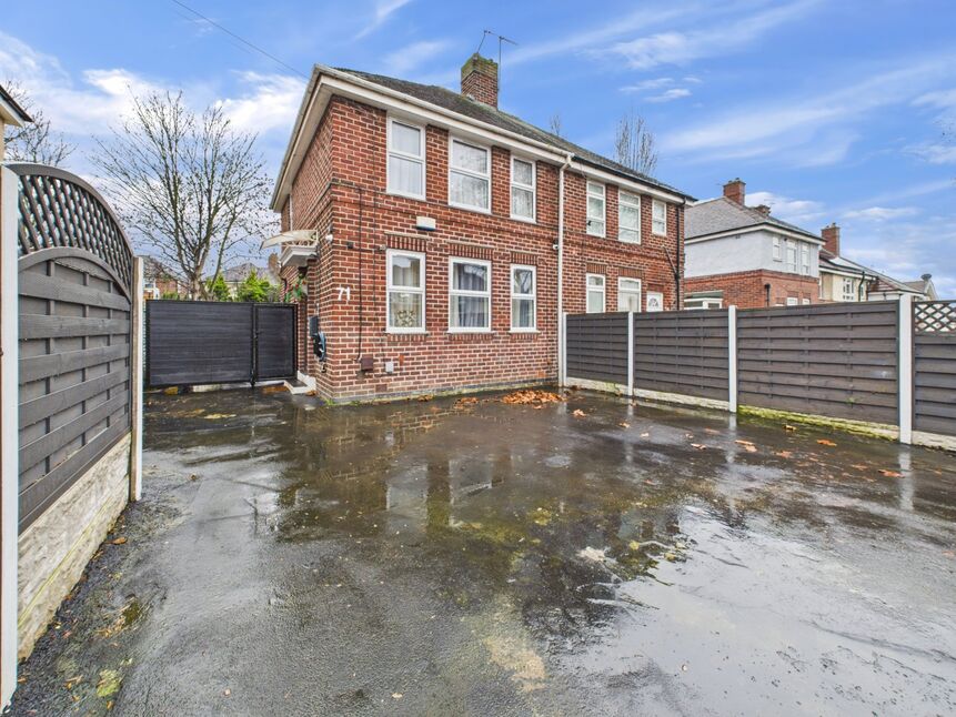 Flat Bellhouse Road in Sheffield