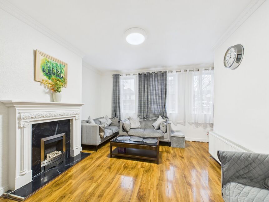 Flat Bellhouse Road in Sheffield