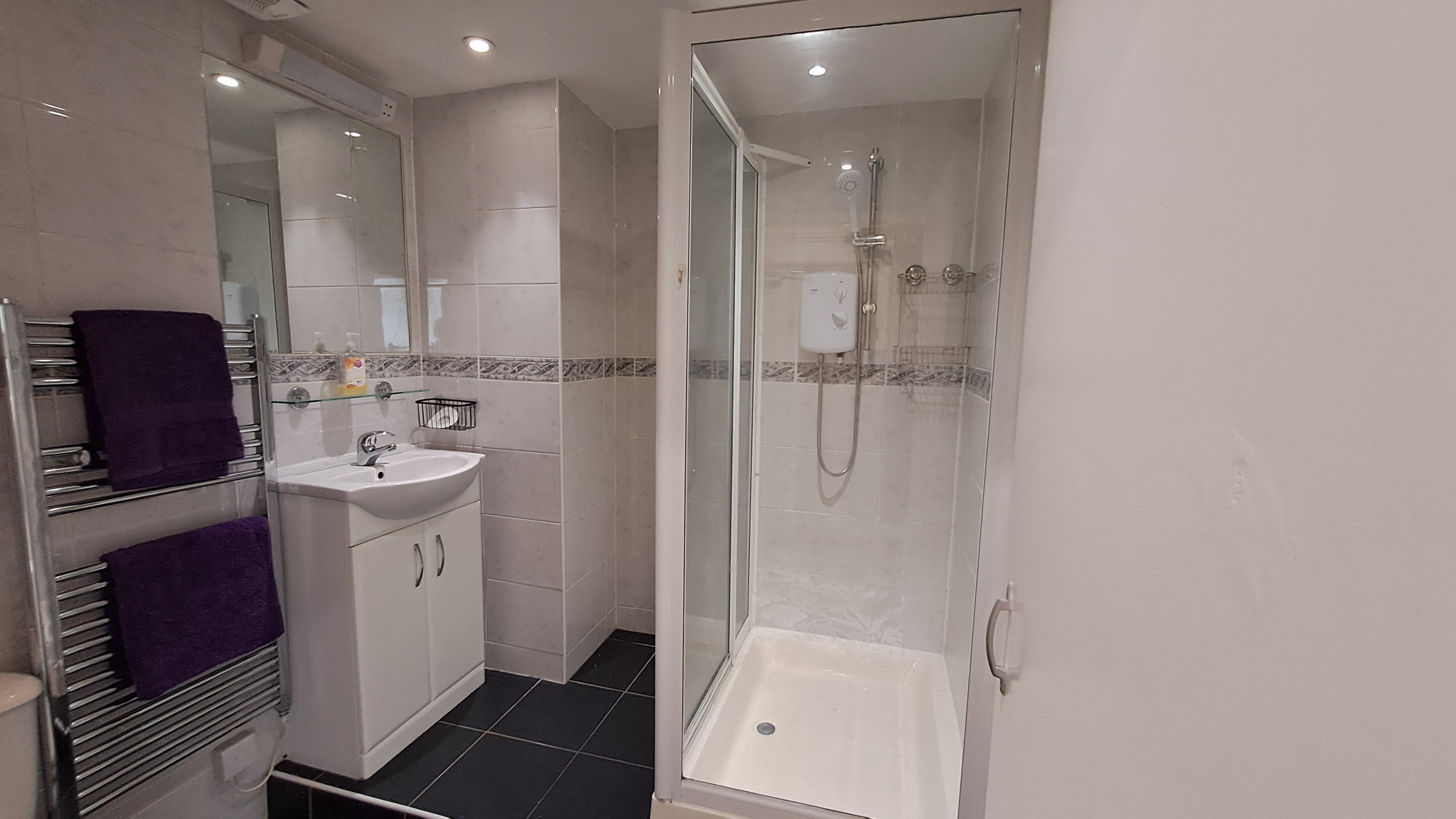 Flat South Terrace in Arun