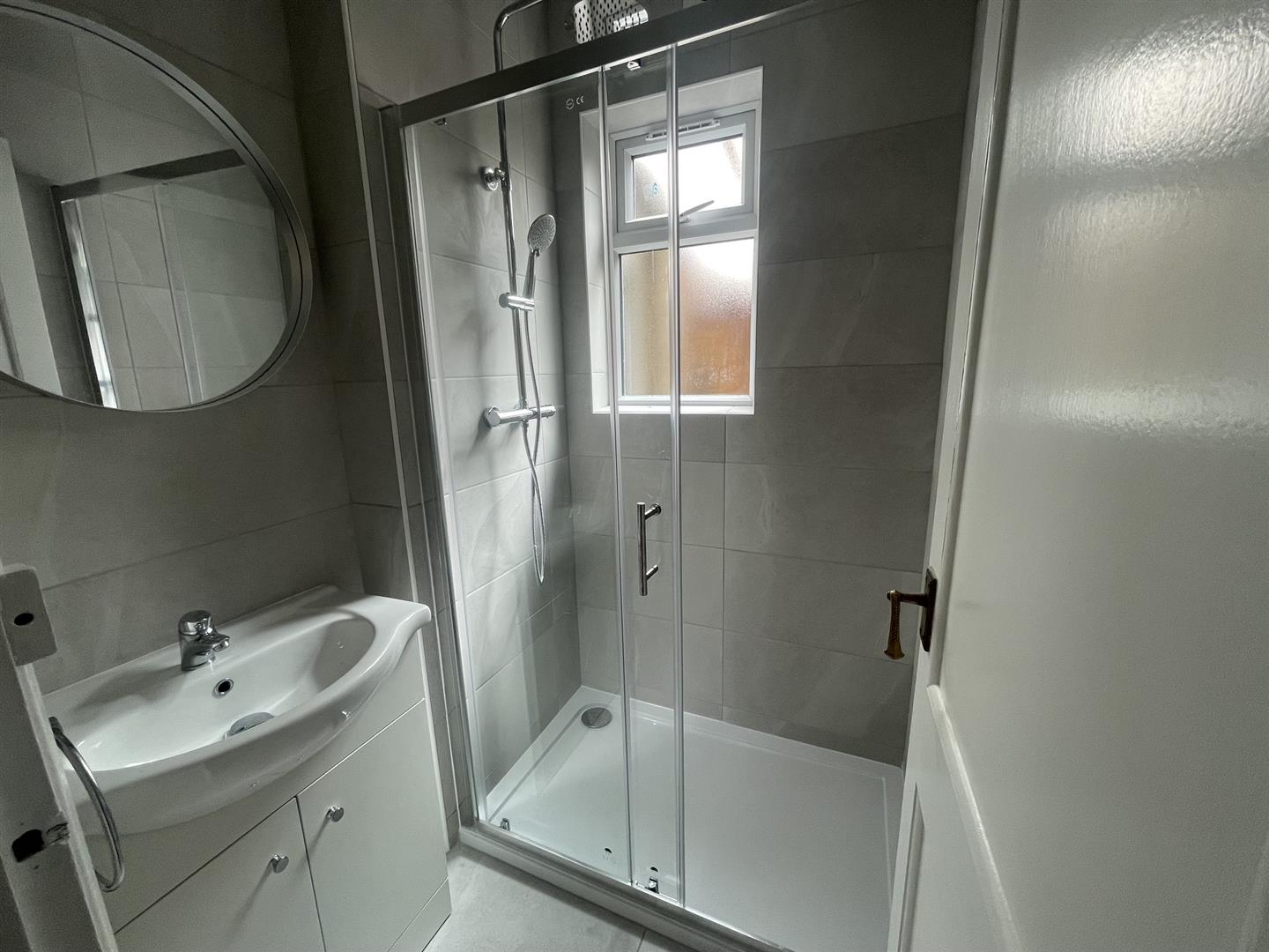 Flat Balfour Road in Greater London