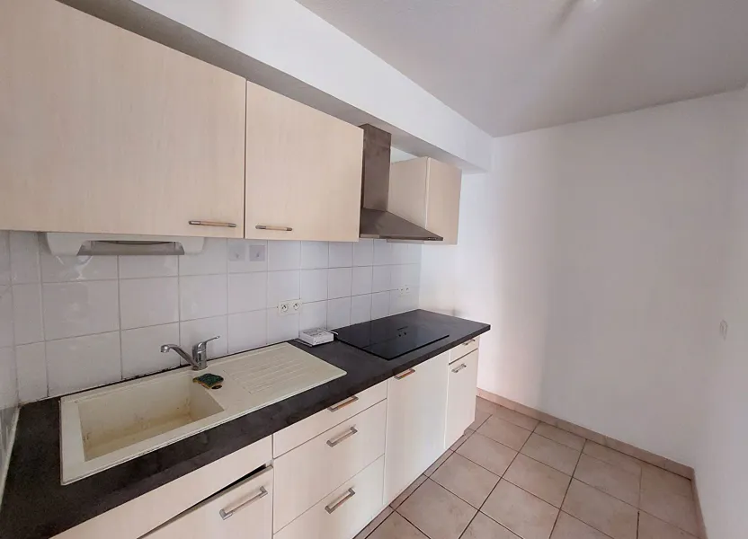 Flat Avenue Jean Moulin in Manosque