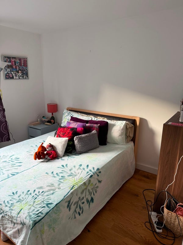 Room Eden Grove in Greater London