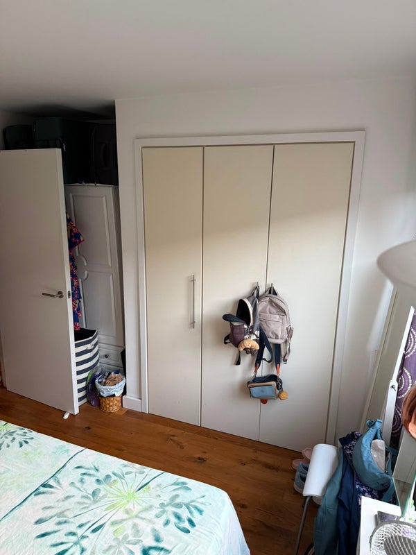 Room Eden Grove in Greater London