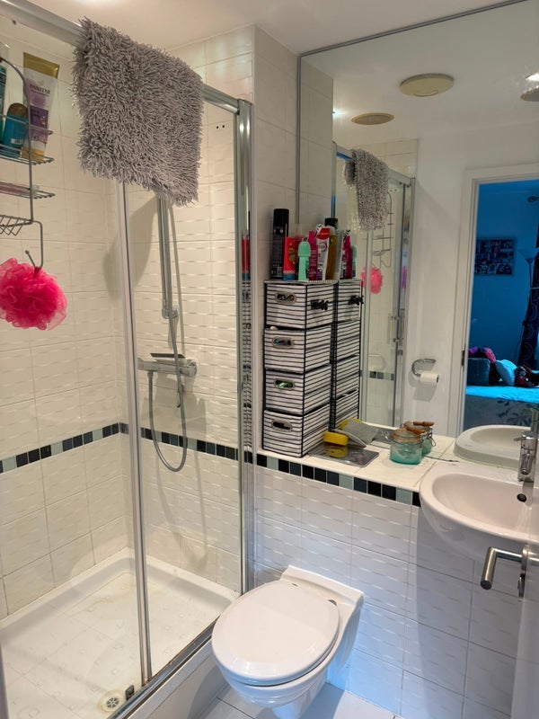 Room Eden Grove in Greater London