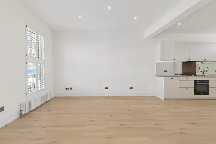 Flat Westbourne Park Road in Greater London