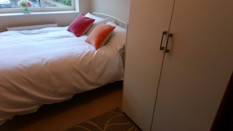 Room Moorland Close in Leeds