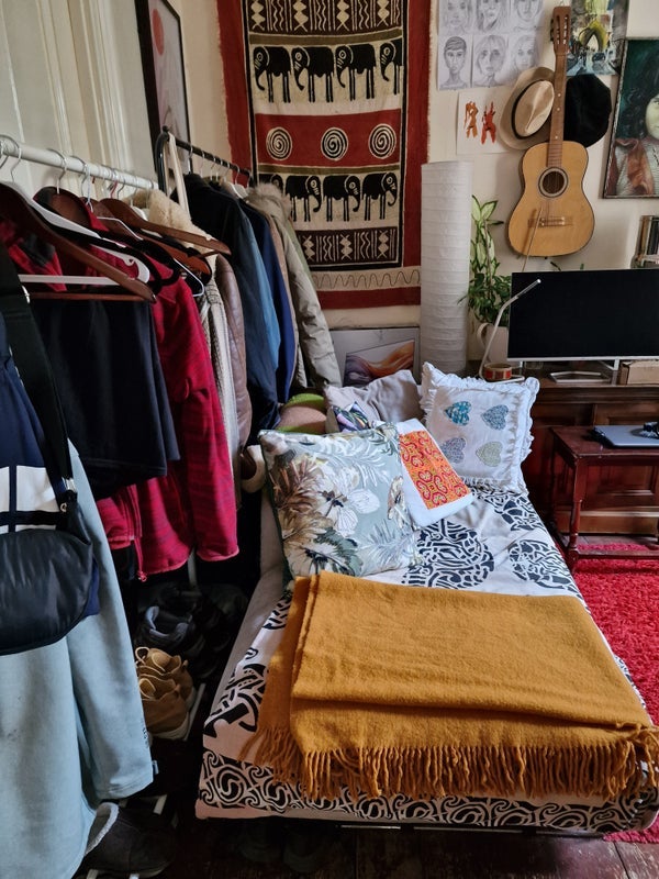 Room Brett Road in Greater London