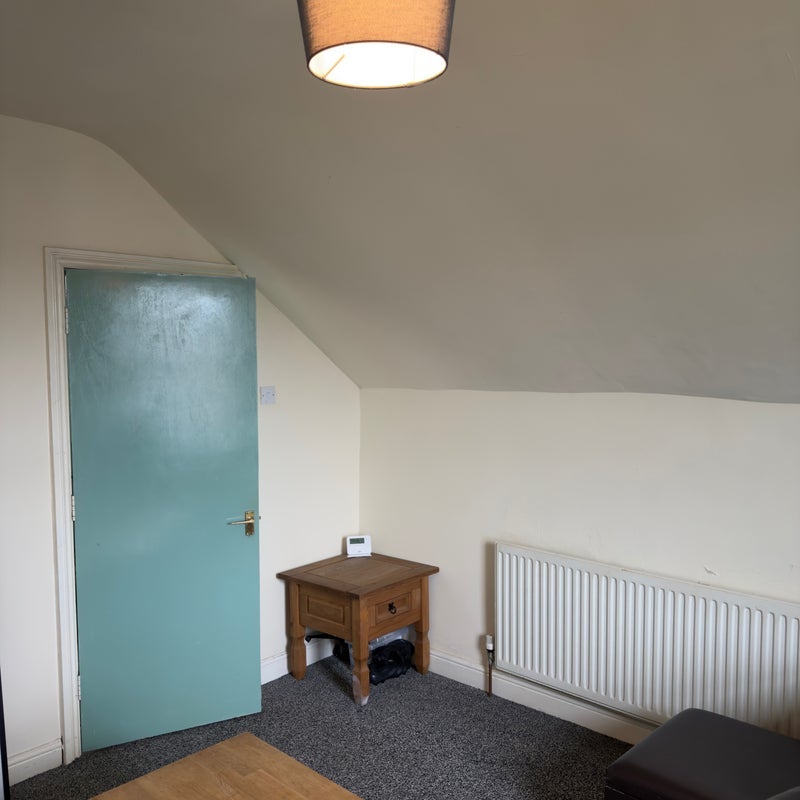 Room Corkland Road in Manchester